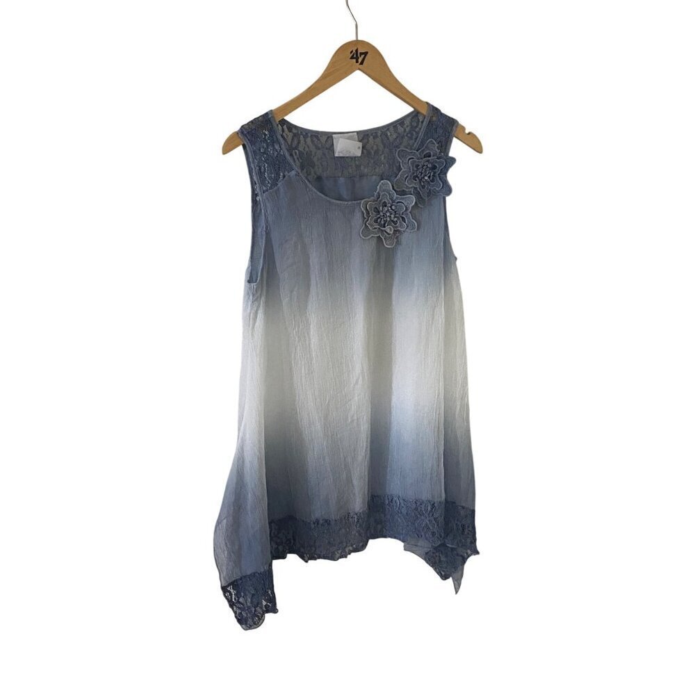 Fleur De Lis Women's Blue And White Ombra Soft Layered Blouse - Medium